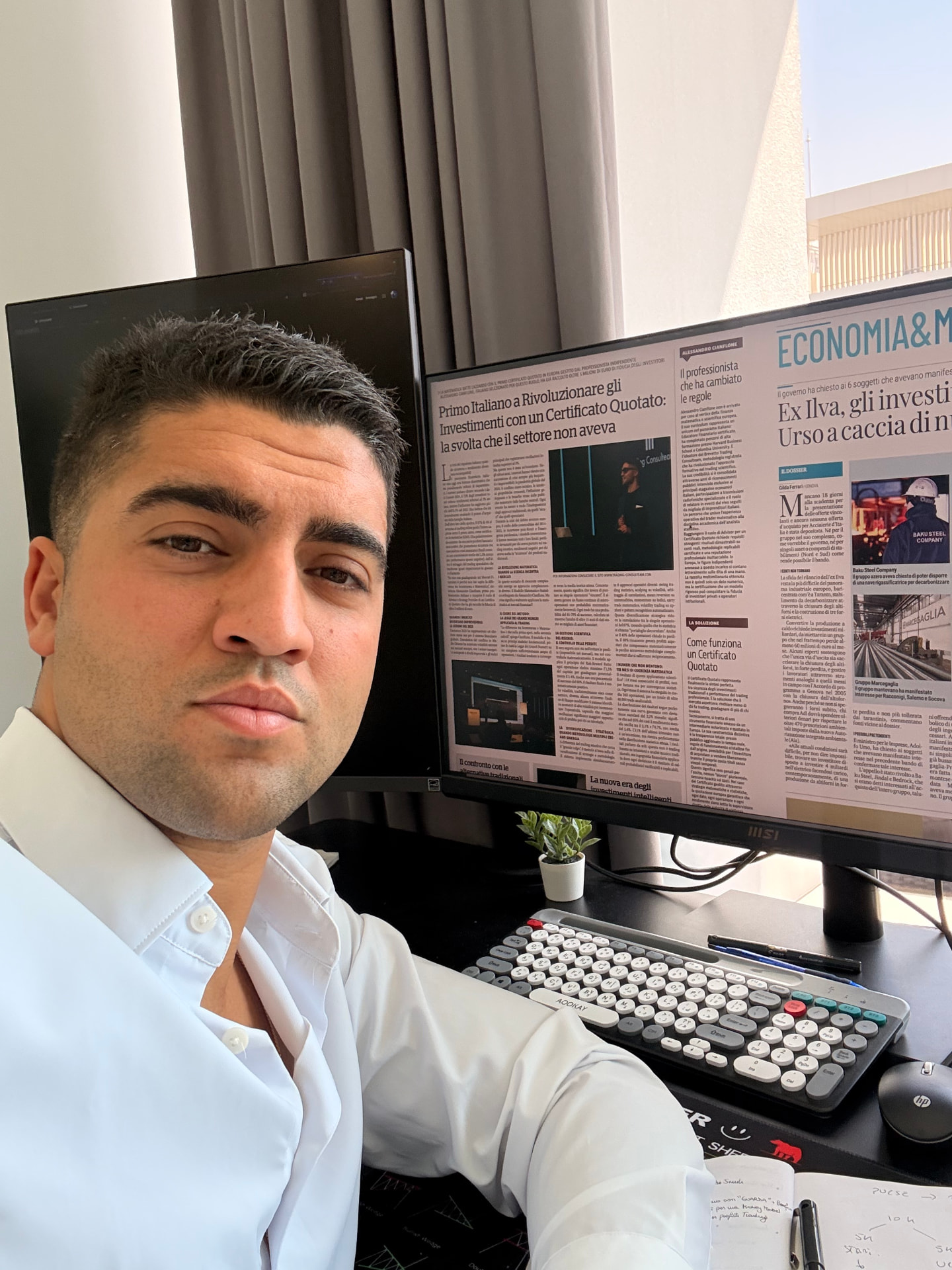 Alessandro Cianflone davanti all’articolo pubblicato